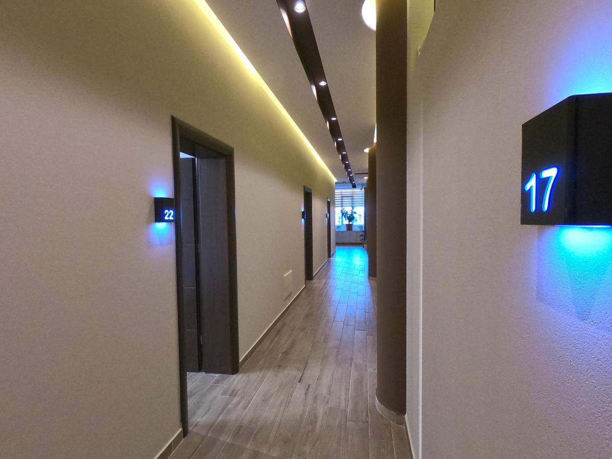 Hotel St.Pauli Shkodër Dış mekan fotoğraf