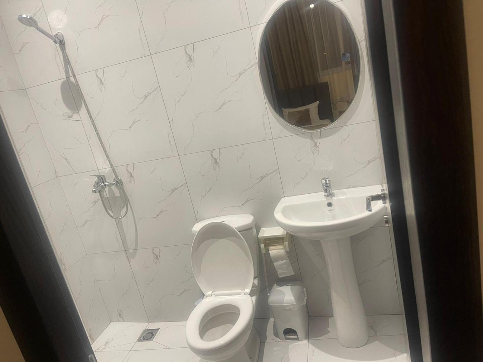 Hotel St.Pauli Shkodër Dış mekan fotoğraf