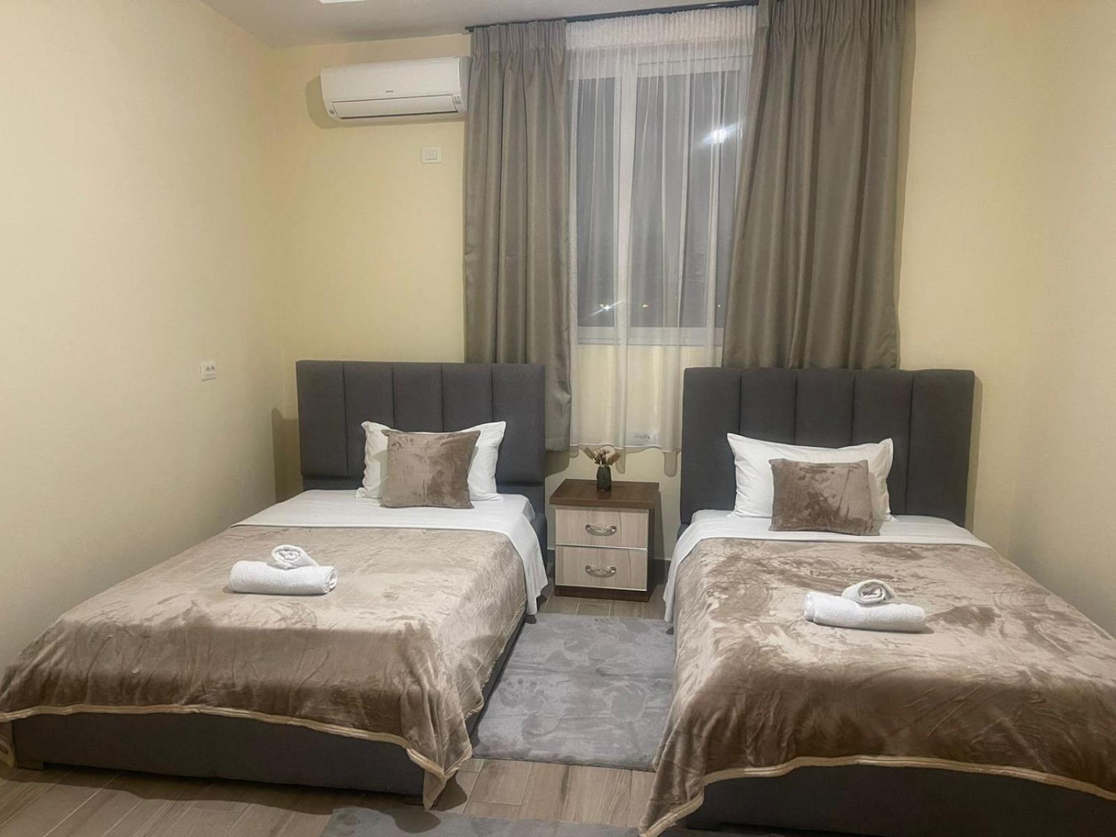 Hotel St.Pauli Shkodër Dış mekan fotoğraf
